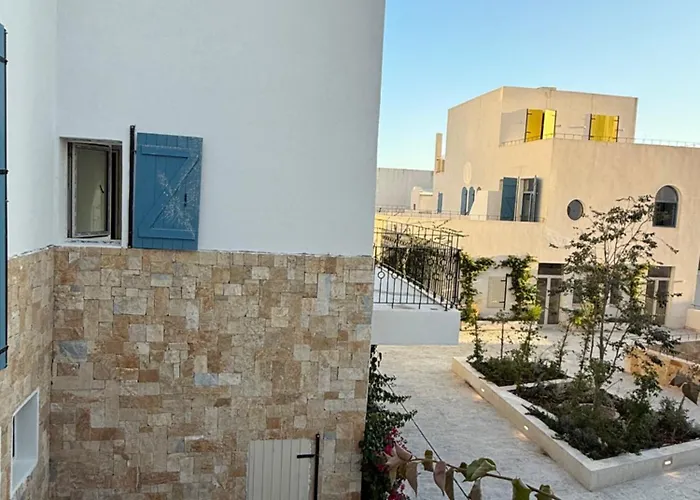 Appartement Luvra 2 *